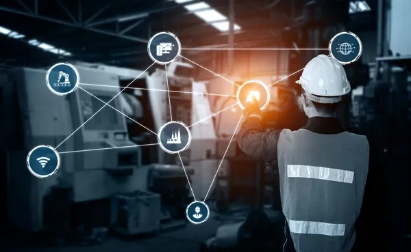 Techniker mit Gasnetz-Grafik