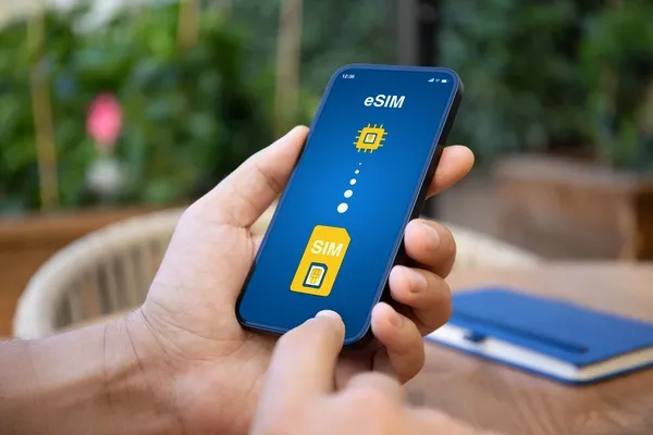 Handy-Display mit eSim